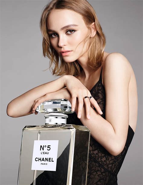 lily rose depp chanel no 5